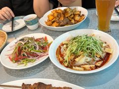 -汗腾格里·风味餐厅(新疆驻京办店)
