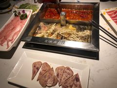 -二荆条·蜀鲜汇城市森林火锅