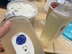 -志龙皇冠吃货椰子铺