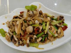 -覃记海鲜美食餐厅