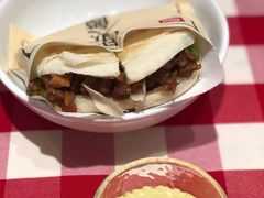 酥皮肉夹馍-西贝莜面村(正大广场店)
