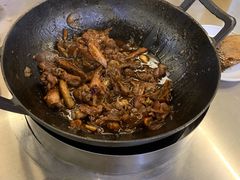 -胡须佬鸡煲四季火锅店(石厦西村直营店)