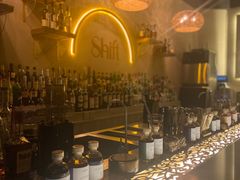 -Shift cocktail bar鸡尾酒吧