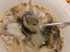 -严记小天府酸菜鱼(西四路店)