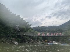 -虎啸峡漂流