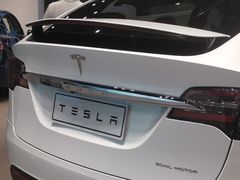 -TESLA 特斯拉(上海太古汇体验店)