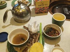 -润园四季椰子鸡火锅(卓越INTOWN店)