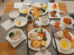 -皇城豪门酒店-美多娜国际美食餐厅
