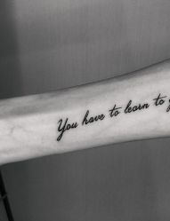 -V一刺青·纹身   穿孔    清洗