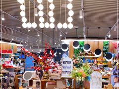 -LOL原创生活概念店(K11购物艺术中心店)
