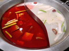 鸳鸯锅底-吴记老锅底麻辣火锅(福州路店)