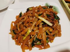 干炒牛河-稻香酒家·34年老字号·港式粤菜(汉街店)