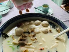 极品鱼头皇-山外山菜馆(玉泉路店)