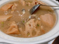排骨藕汤-刘胖子家常菜·蹄花焖藕(中南店)