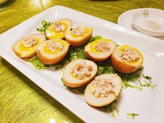 熏溏心蛋配鹅肝酱-苏浙汇(北京英蓝店)