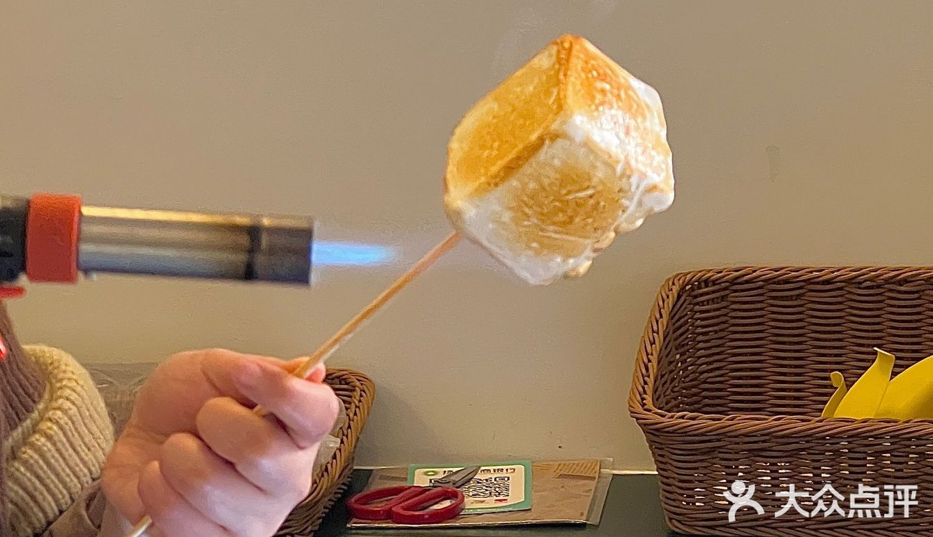 扬州也有了…现烤棉花糖冰淇淋！