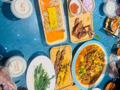 -乡村馕坑肉·烧烤·新疆菜·本地人更爱吃(阿勒泰首店)