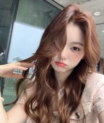 -妃格美发沙龙·烫发·染发