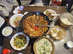 -富正毅三下锅·湘西韵味(天门山索道店)