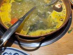 -洱火云南酸菜牛肉火锅(石景山当代商城店)