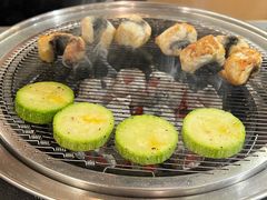 -围炉肉舍•炭烤活鳗•丹东海鲜烤肉(步行街店)