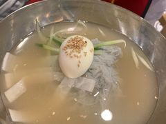 -江南猪肉商会无限续吃(弘大店)