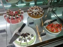 -港丽餐厅(高德置地店)