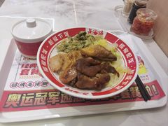 -点蹄擂椒猪脚饭(天虹汇一城店)