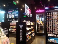 -酷乐潮玩(长楹龙湖天街店)