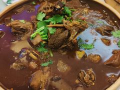 -客家大院·非遗赣南客家菜(郁孤台店)
