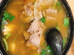 咖喱牛肉面-小杨生煎(萧山机场店)