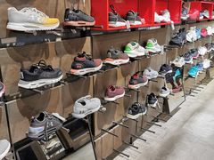 -UNDER ARMOUR(八达岭奥莱店)