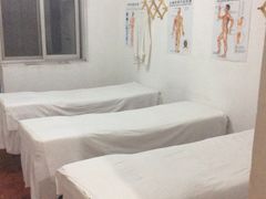 image-小朱点穴推拿