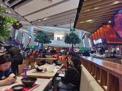 大堂-食悦天美食广场(西安CityOn熙地港购物中心店)