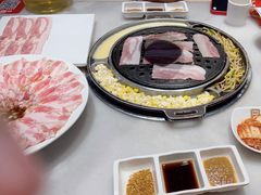 -韩宫宴烤肉·黑毛和牛·料理(金鹰店)