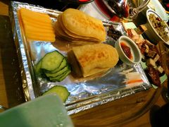 肘子配的烙饼-局气 烤鸭·北京菜(光华路店)