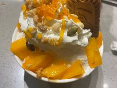 -海底捞火锅(曹安公路店)