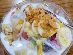酸奶水果捞-葛师傅越南特色水果捞(建政南路总店)