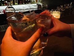-FOUR PLAY BAR