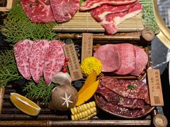 -山川小町·极番烧肉(新地假日广场店)
