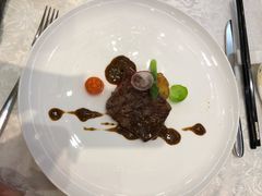 黑胡椒煎菲力牛排-世博源公馆·本帮融合菜·主题包厢·江景餐厅