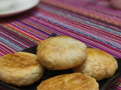 云南现烤鲜花饼-香巴拉云南餐厅(华莱坞店)