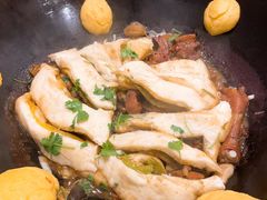 -万里闯关东铁锅炖菜馆(高新旗舰店)