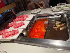 -海底捞火锅鲜切牛肉主题店(长寿路店)