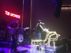 -TZ House音乐现场(来福士中心店)