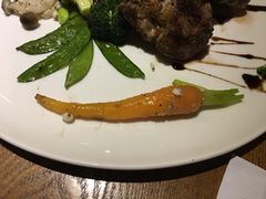 -JINNS锦时 steak&pizza(浸信会礼拜堂旧址店)