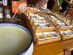 -香麒园·过桥米线·南湖雅宴