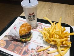 -The Habit Burger Grill 哈比特汉堡(爱琴海店)