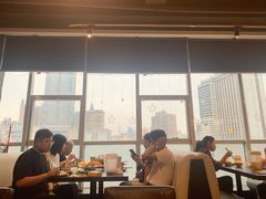 -大头虾越式风味餐厅(光明广场店)