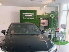 -杭州中沃沃尔沃4S店(滨江区店)